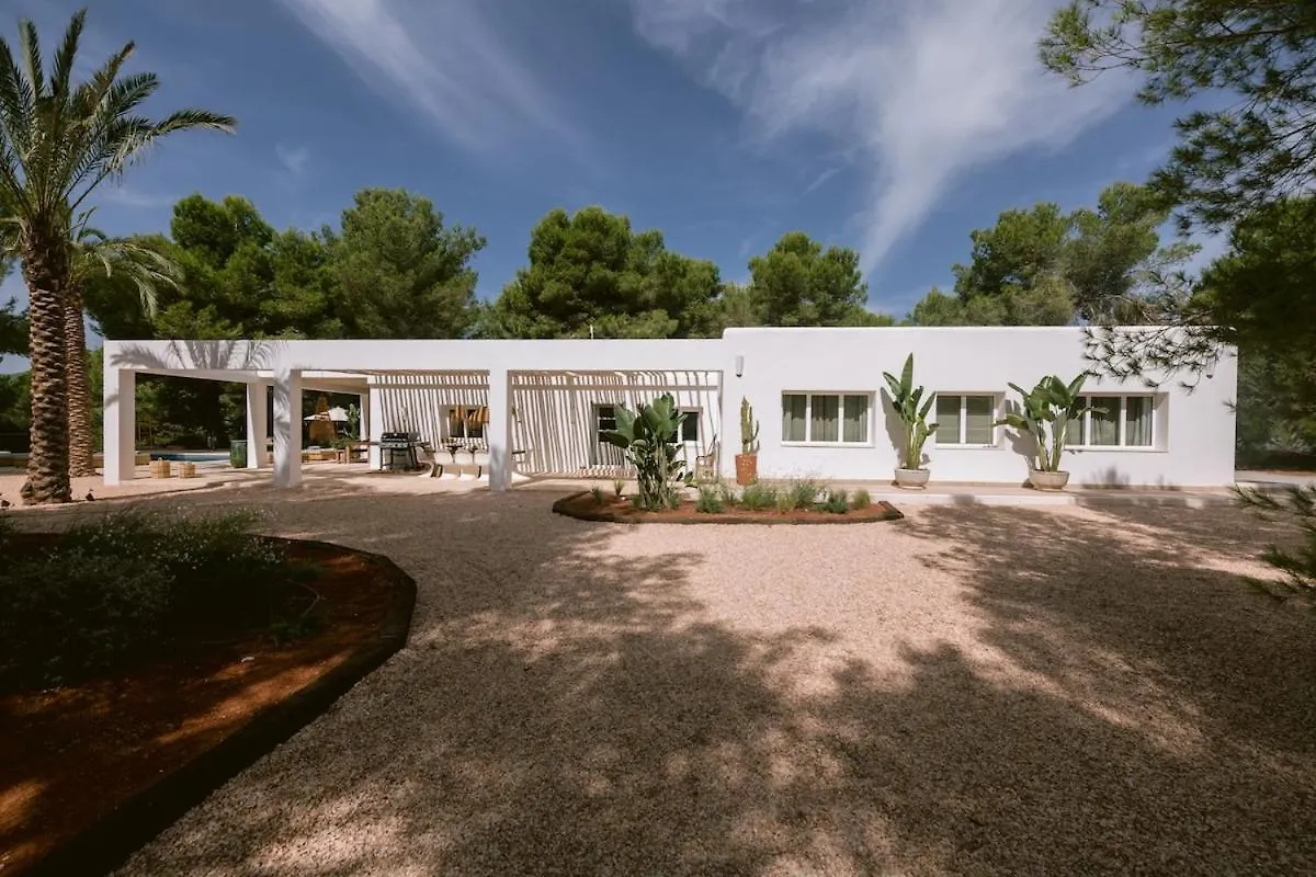 Beautiful Property 3 Minutes Near Cala Jondal BALEARIC ISLANDS