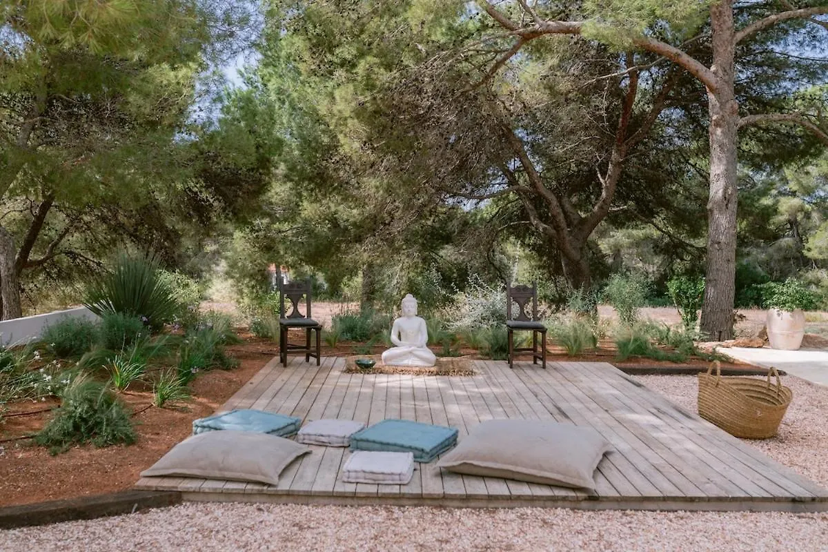 Beautiful Property 3 Minutes Near Cala Jondal BALEARIC ISLANDS Willa