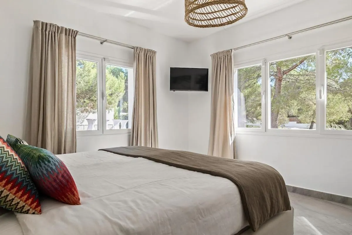 Beautiful Property 3 Minutes Near Cala Jondal BALEARIC ISLANDS