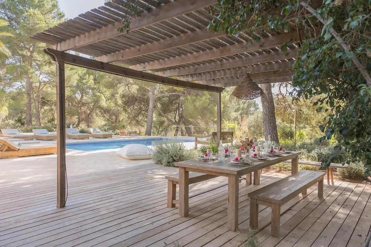 Beautiful Property 3 Minutes Near Cala Jondal BALEARIC ISLANDS Willa