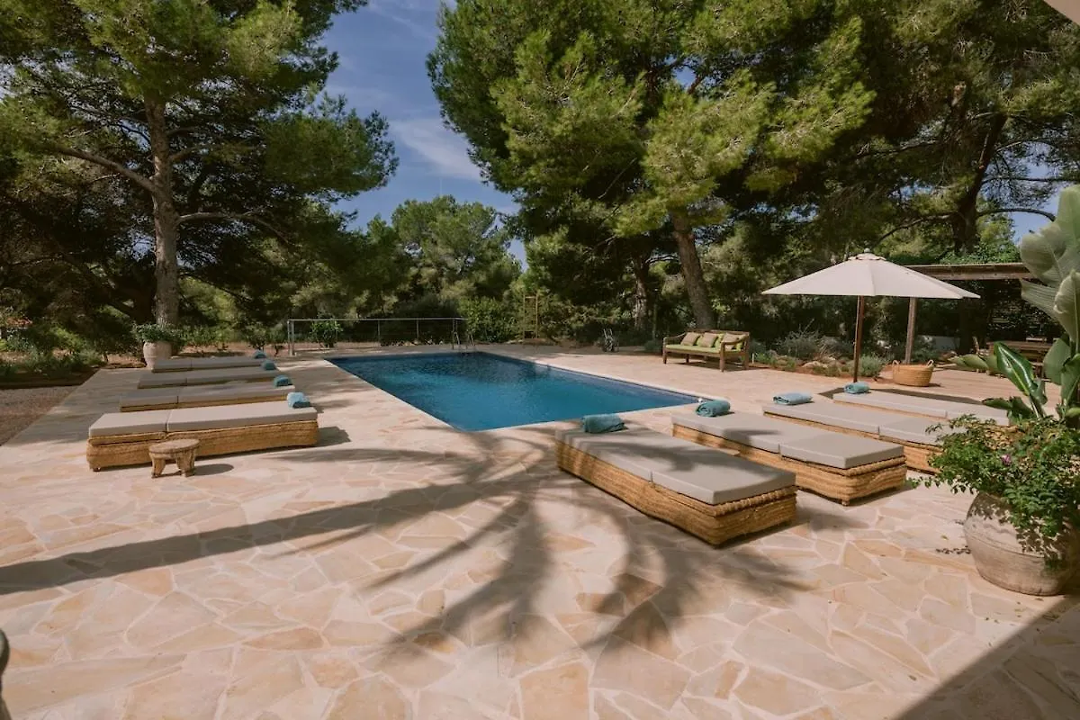 Beautiful Property 3 Minutes Near Cala Jondal BALEARIC ISLANDS Willa